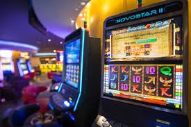 Tampilan antarmuka Slot Games melatipoker di layar smartphone pengguna Indonesia